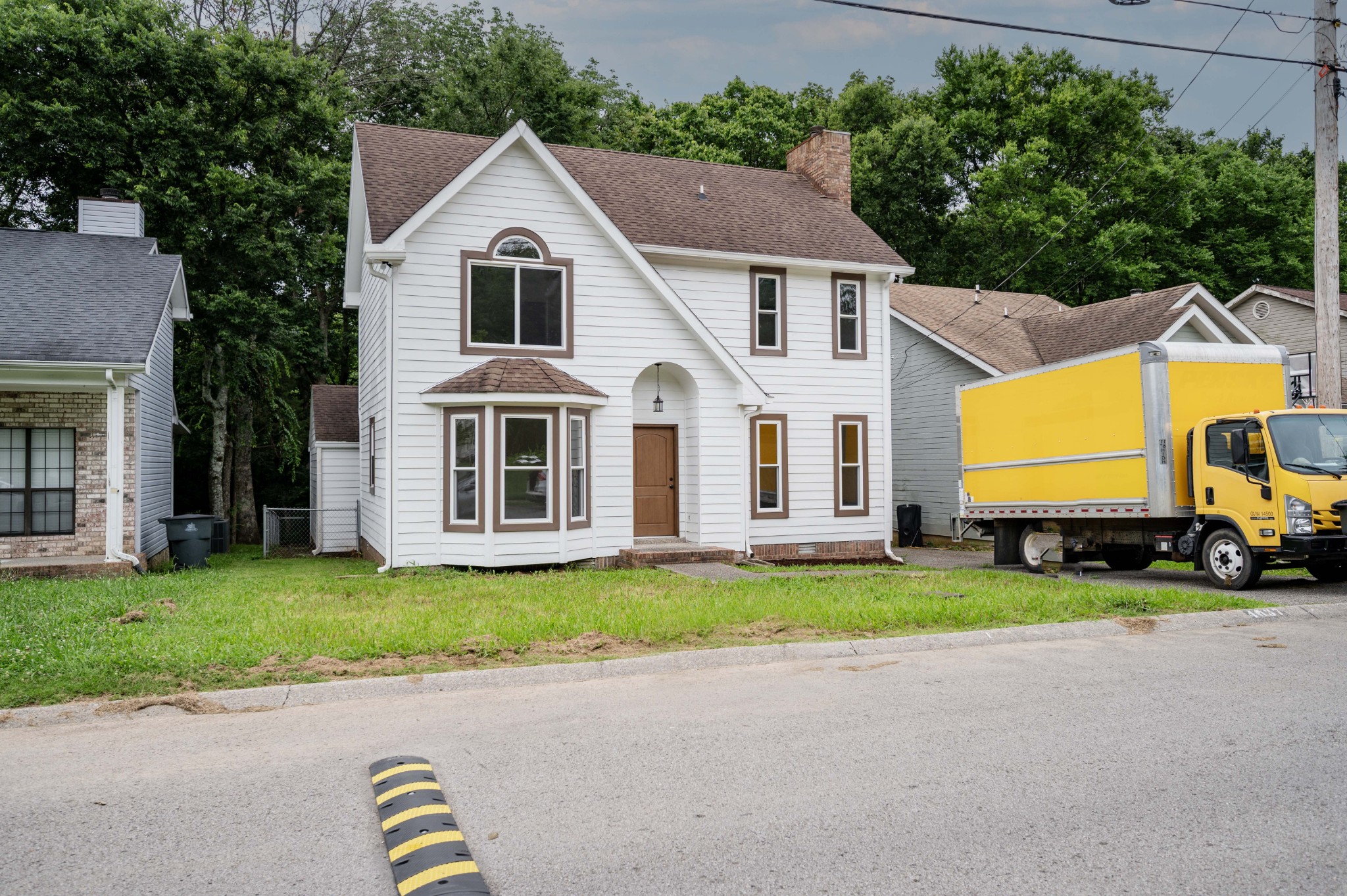 4037 Calumet Dr