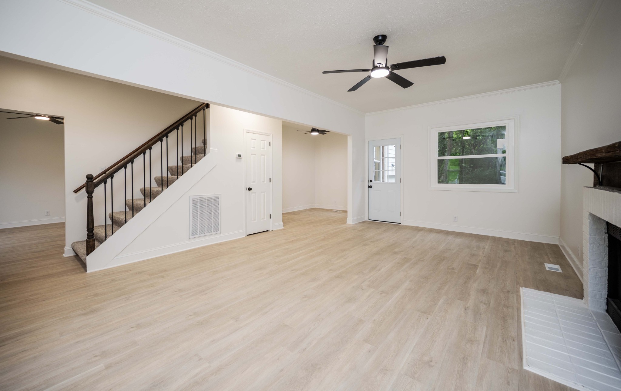 4037 Calumet Dr