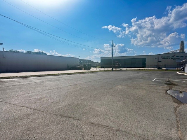614 David Crockett Hwy