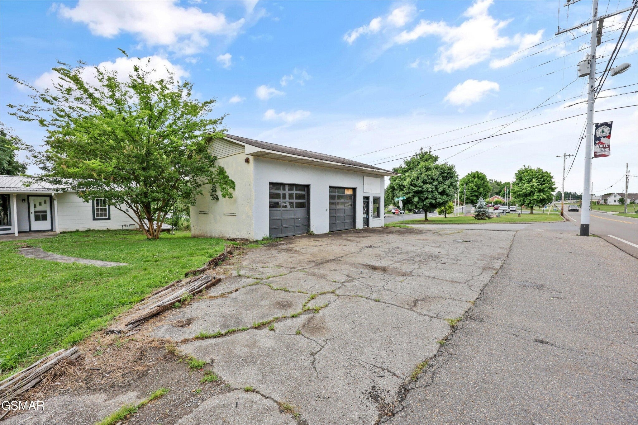 1602 Main Street