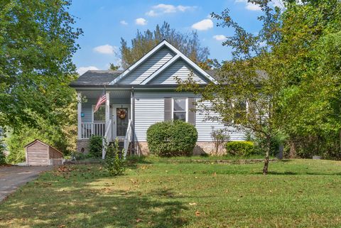 243 Jeffery Dr Clarksville TN 37043