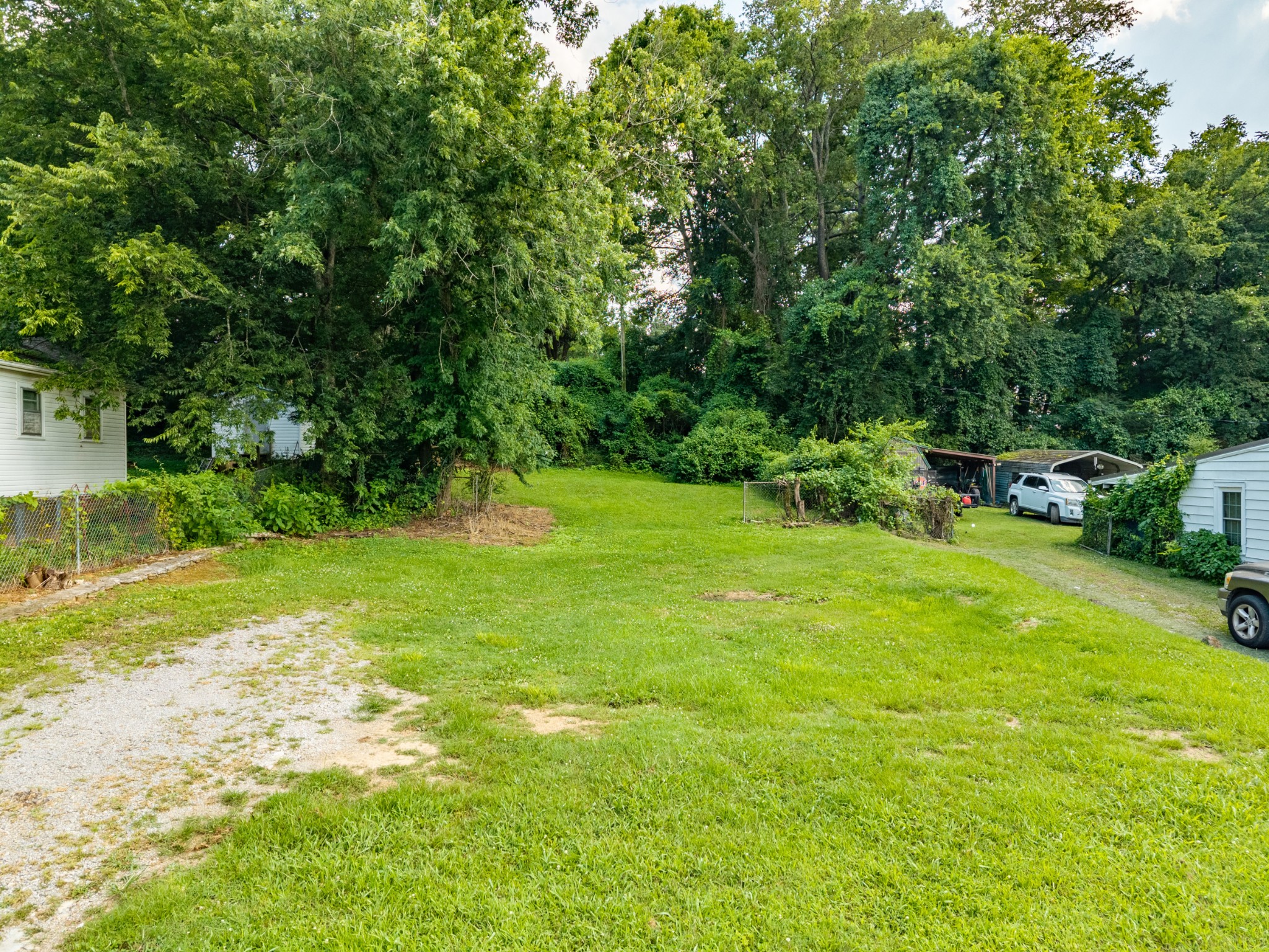 1002 College St W