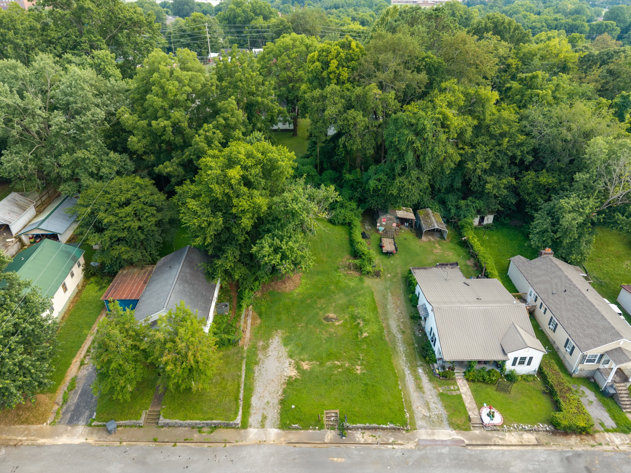 1002 College St W