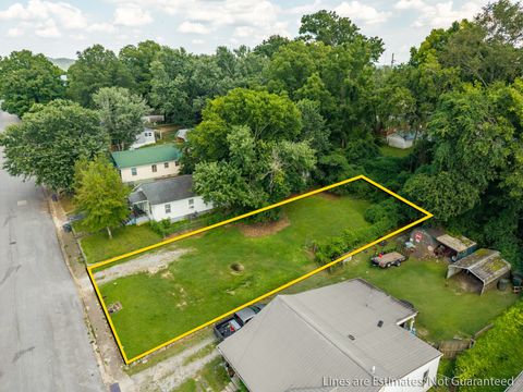 1002 College St W Fayetteville TN 37334