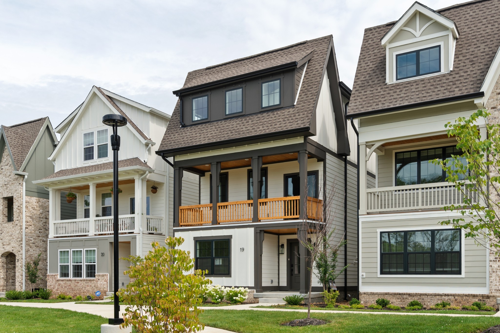 504 Edwin St 19