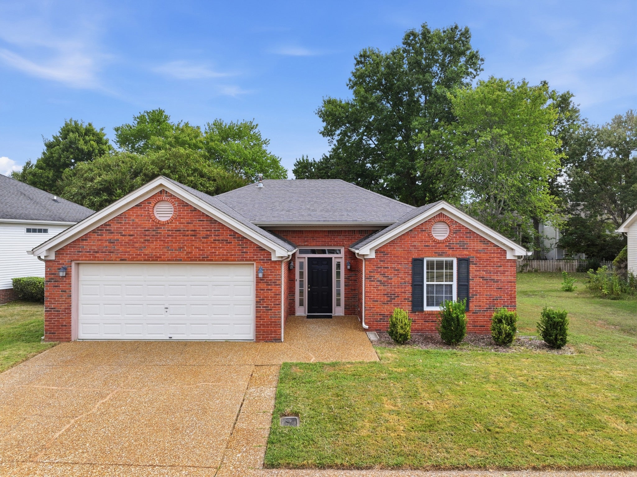 2024 Glastonbury Dr