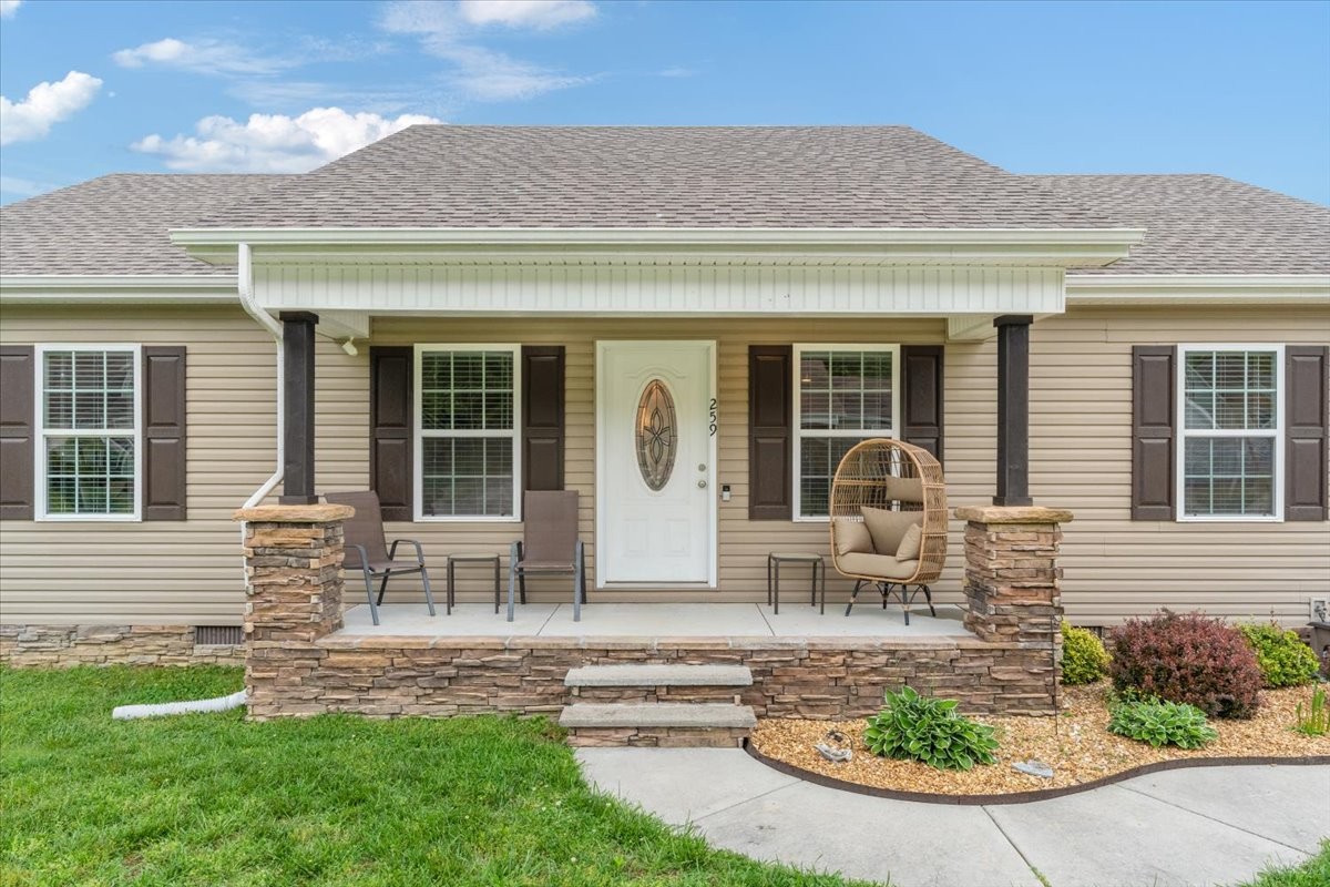 259 Williamsburg Cir
