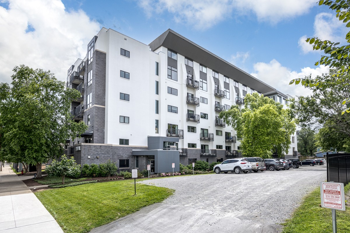 1101 18th Ave S 413