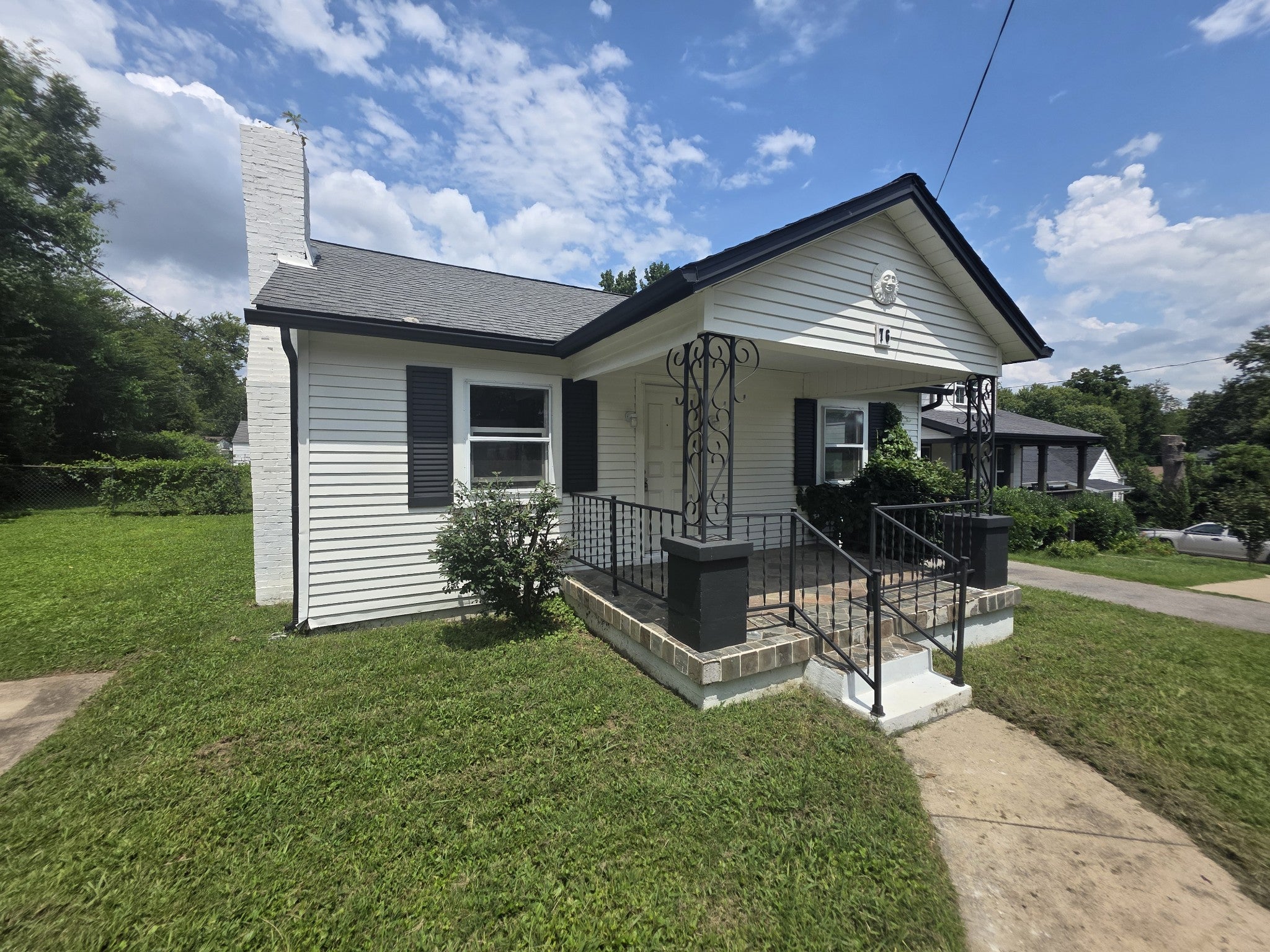 3.0-bed rental at 76 Elberta St