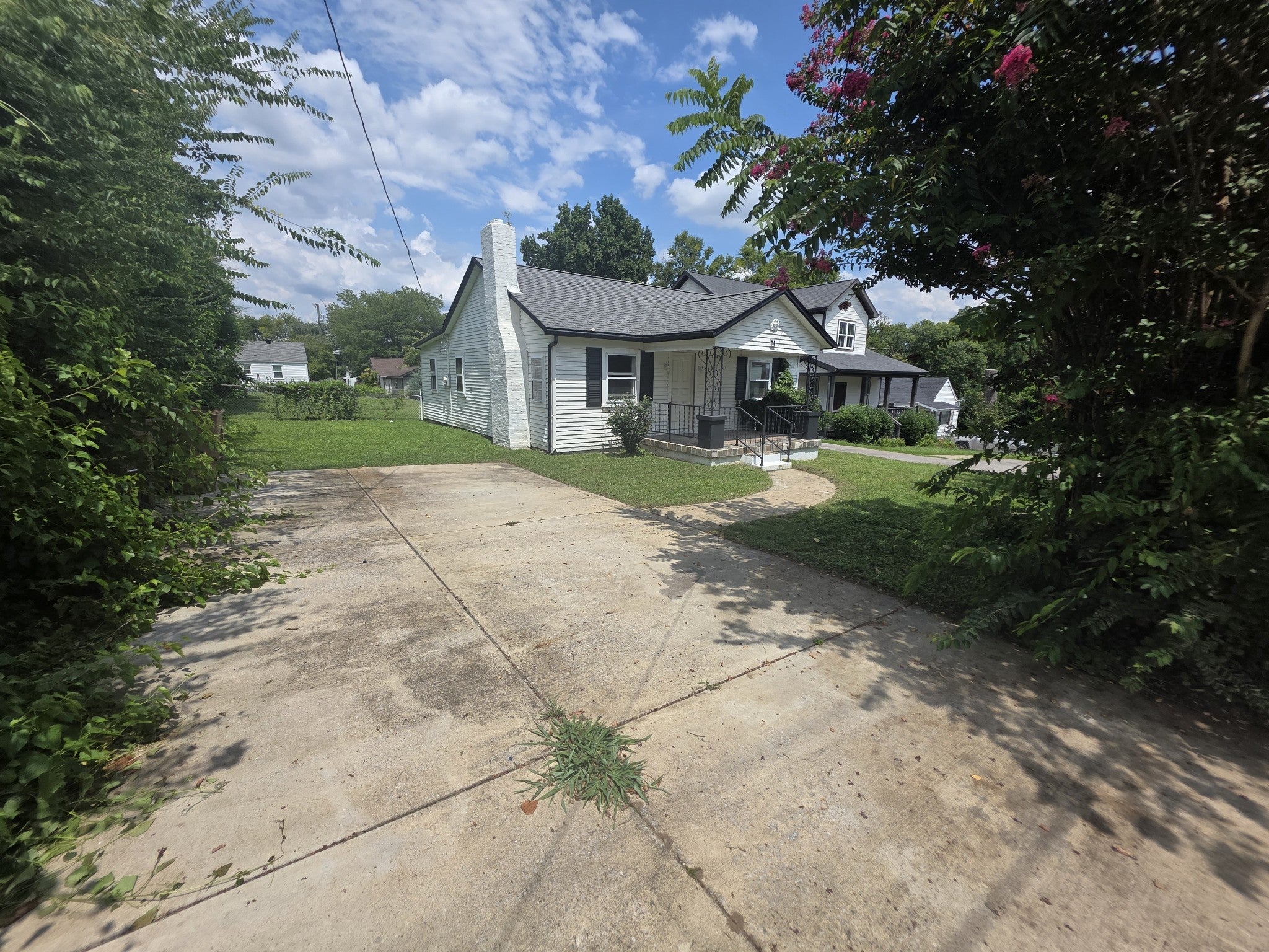 76 Elberta St