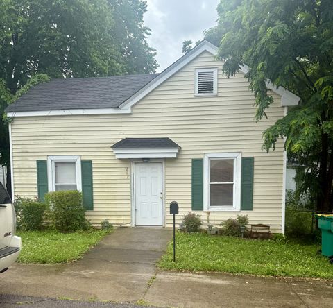 Photo of 217 Haynes St, Lewisburg, TN 37091 (MLS # 3224832)