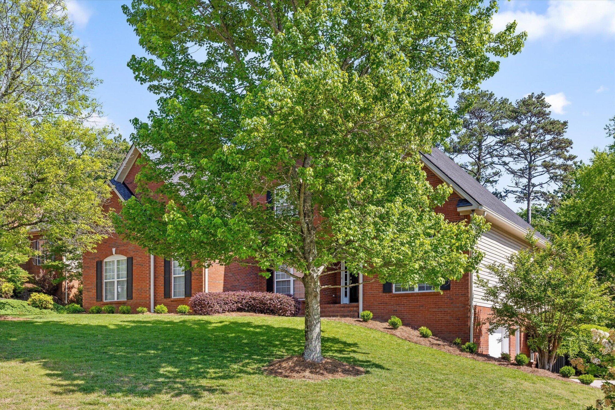 1203 Ivy Manor Court