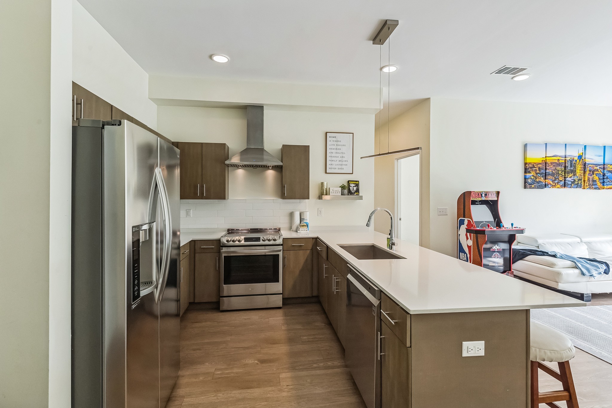 920 South Street 207