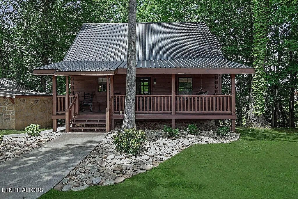 1311 Ina Grace Lane