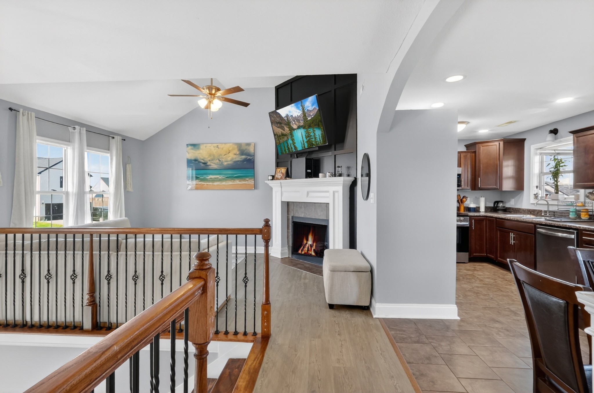 1049 Charles Thomas Dr