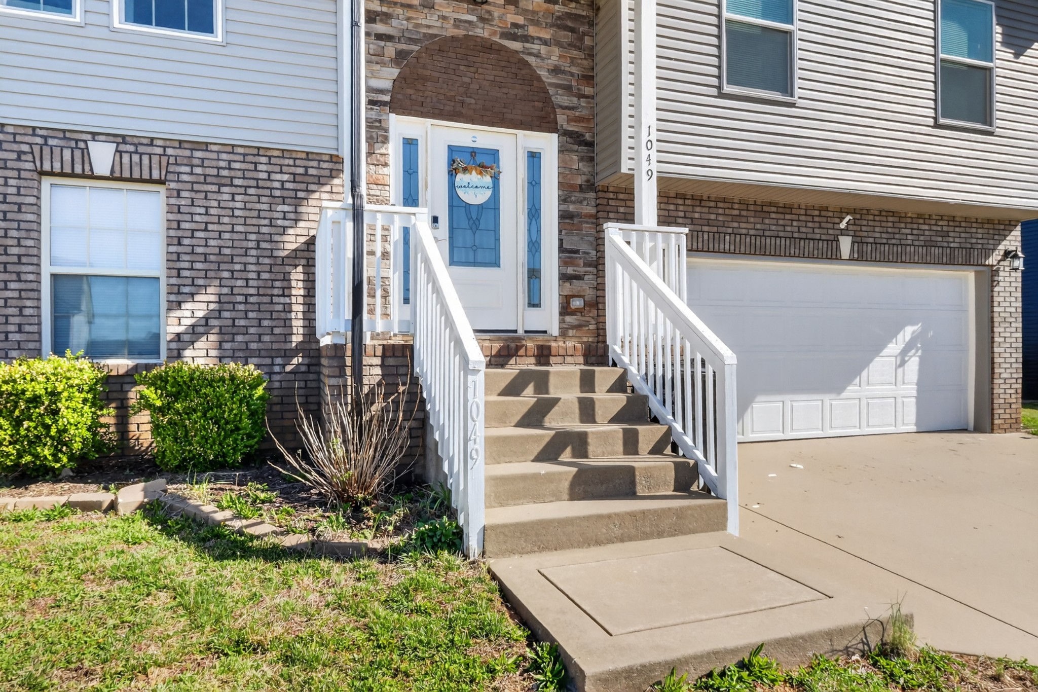 1049 Charles Thomas Dr