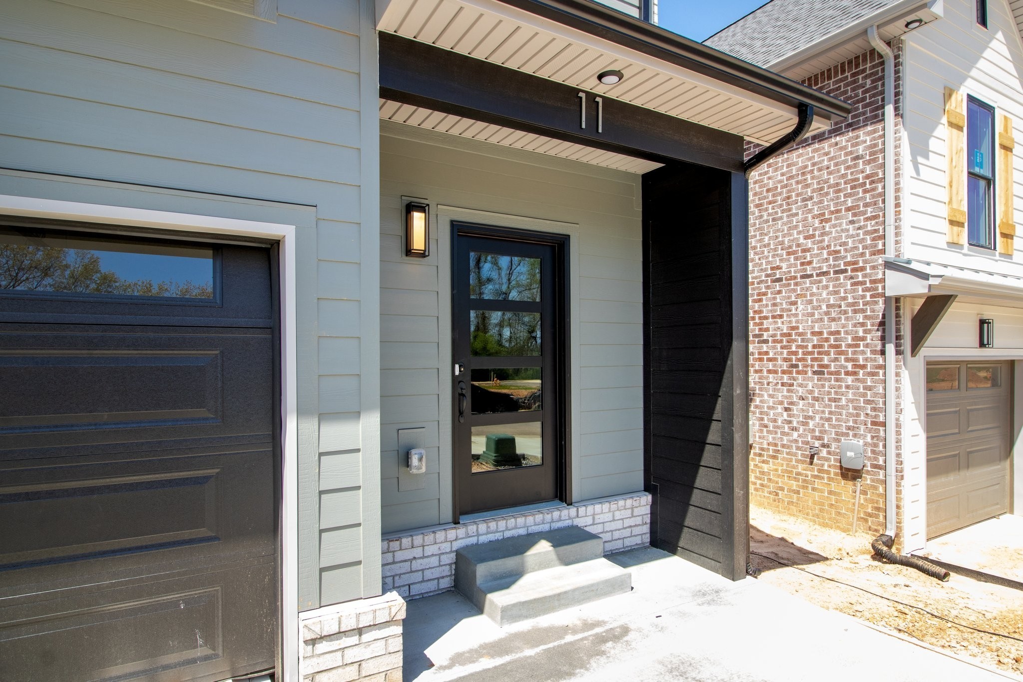 11 Dutch Drive