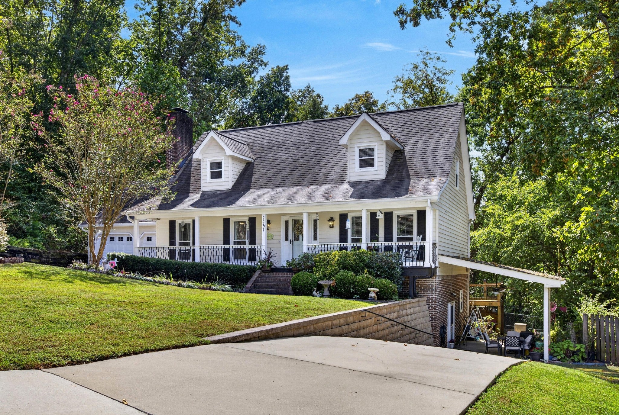 2251 Laurel Hills Drive NW