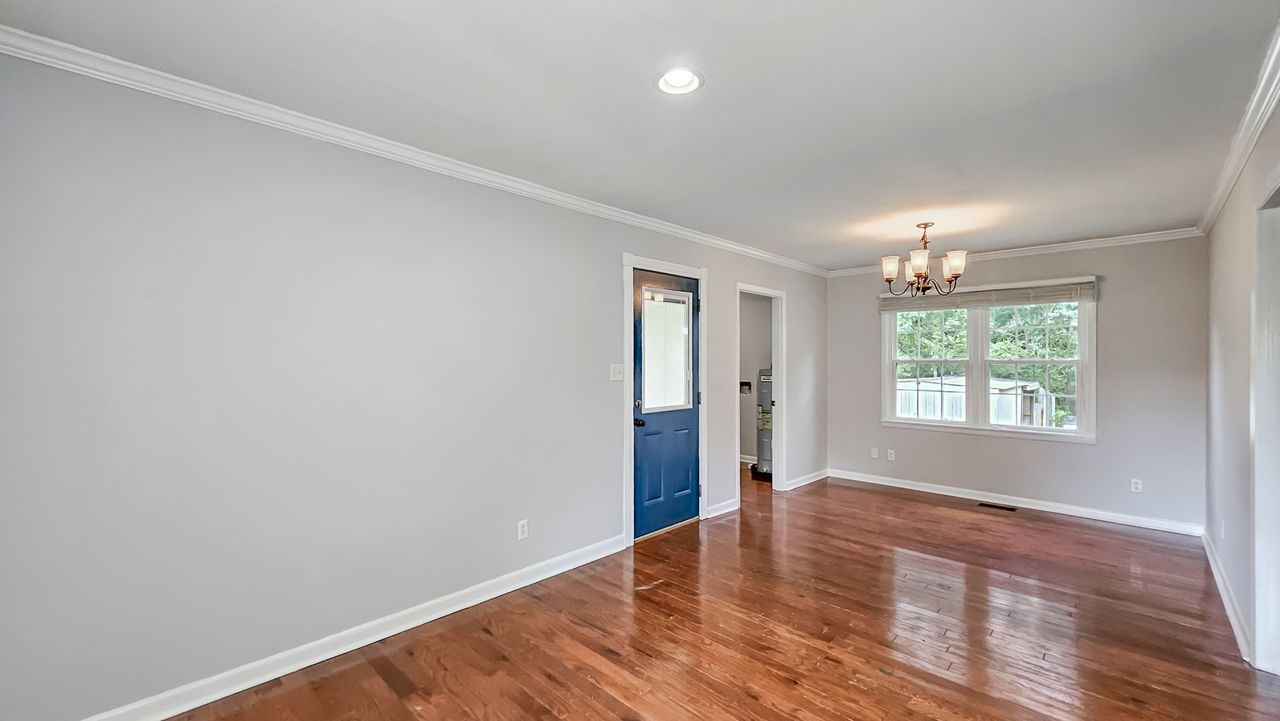 53 W Prospect Rd