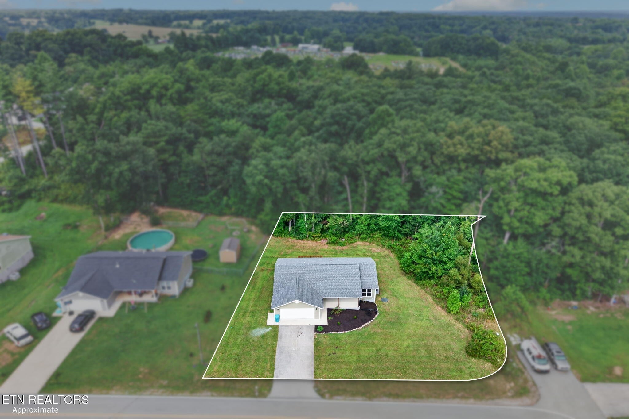 174 Grove Loop