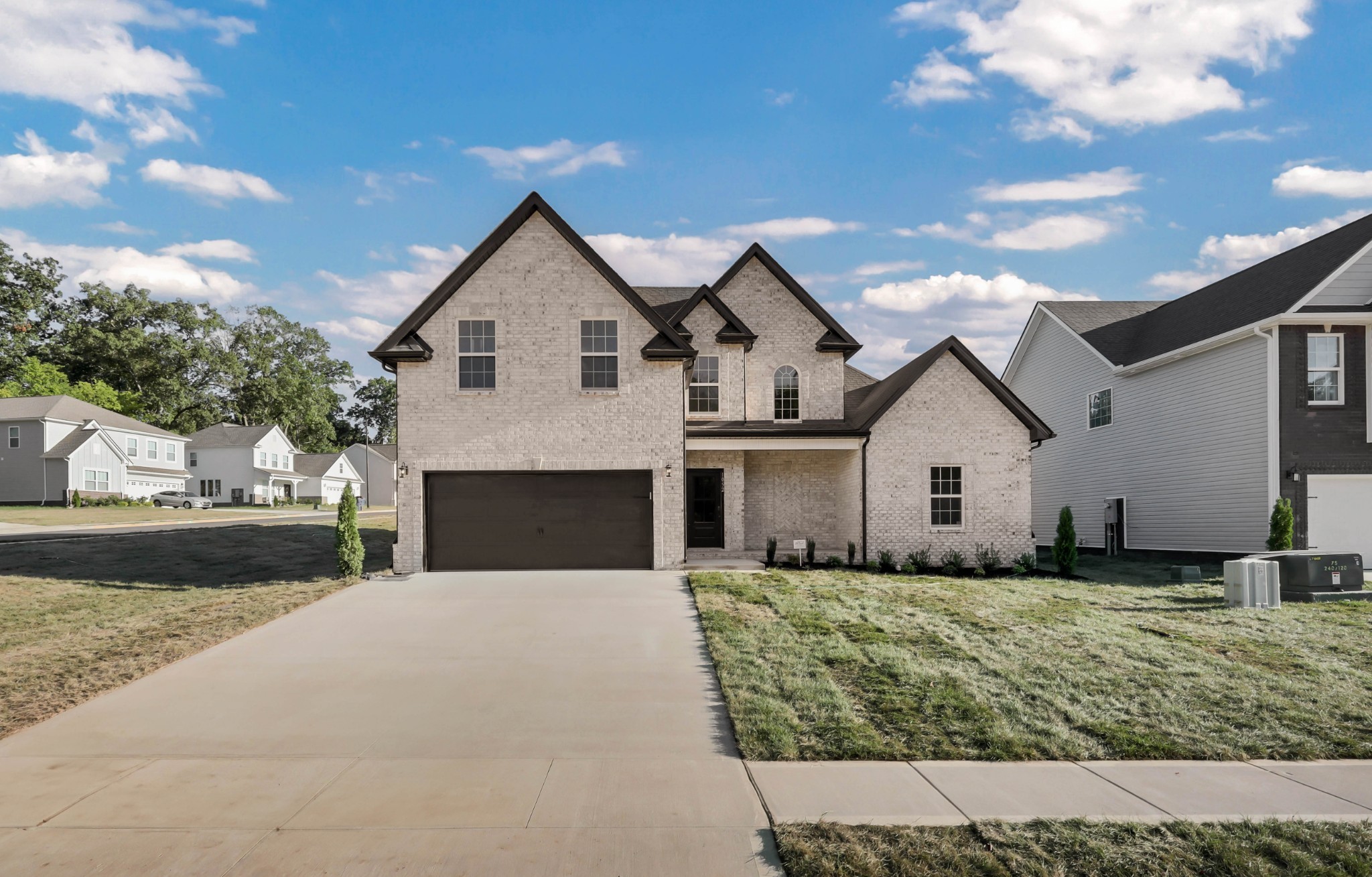 1052 Ross Farms Blvd