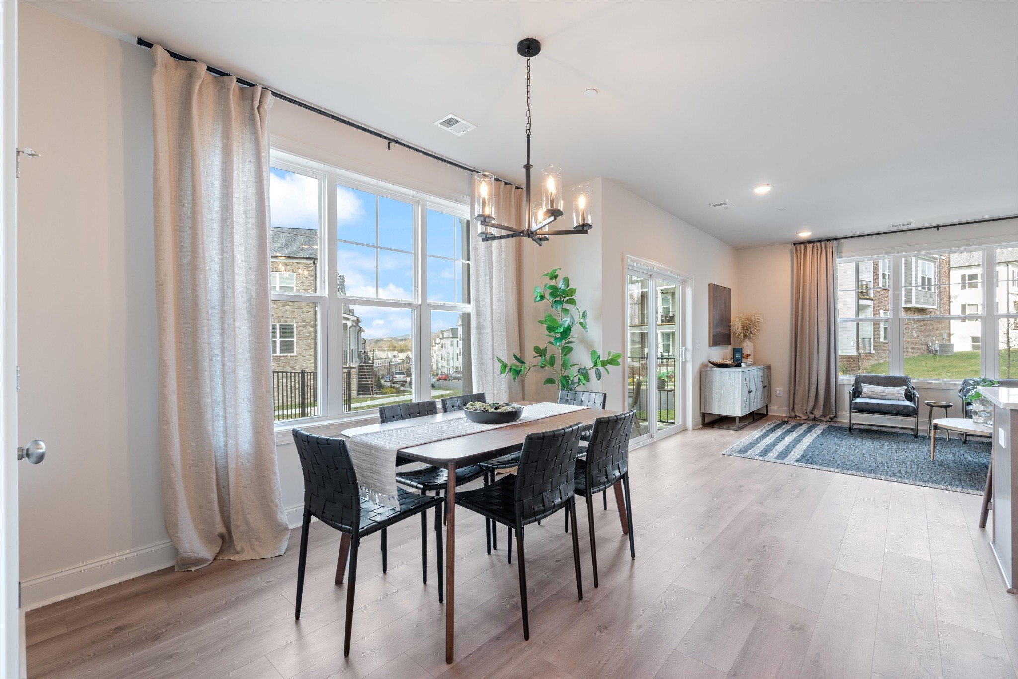 482 Portsdale Dr 14