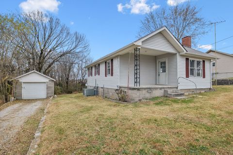 1323 Pleasant Grove Rd Westmoreland TN 37186