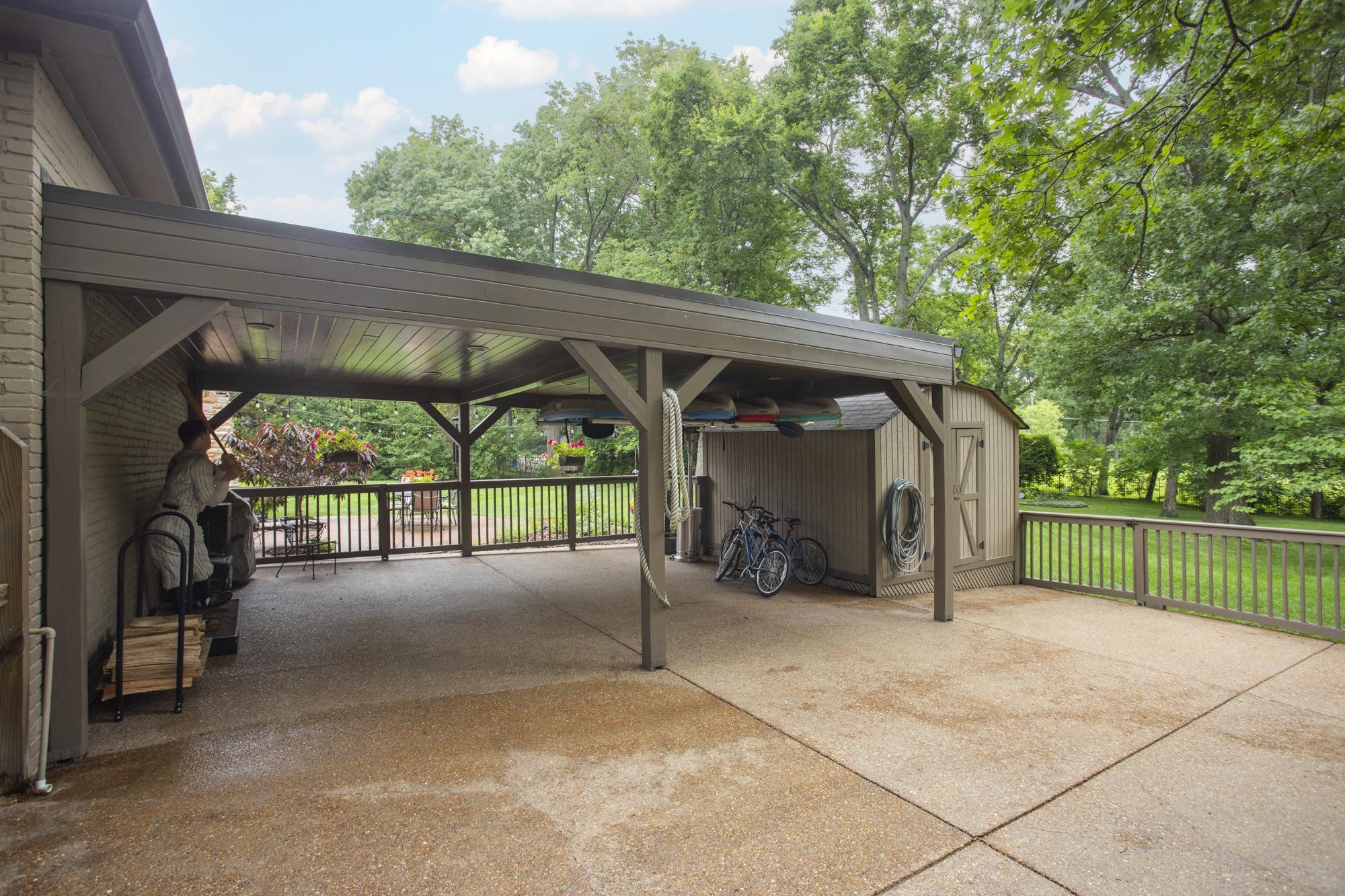510 W Meade Dr