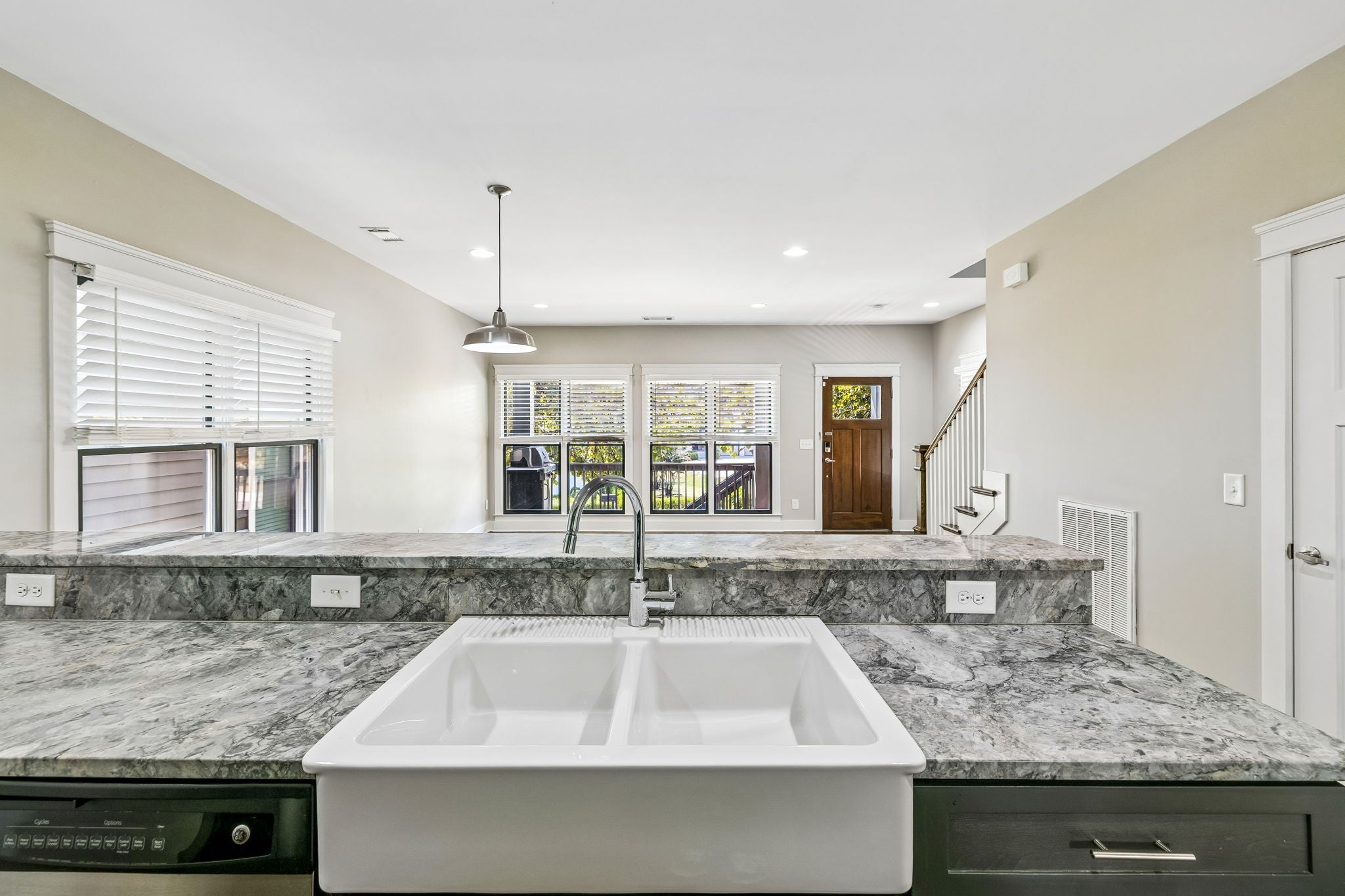 3-bed listing at 143 Gale Park Ln, Nashville
