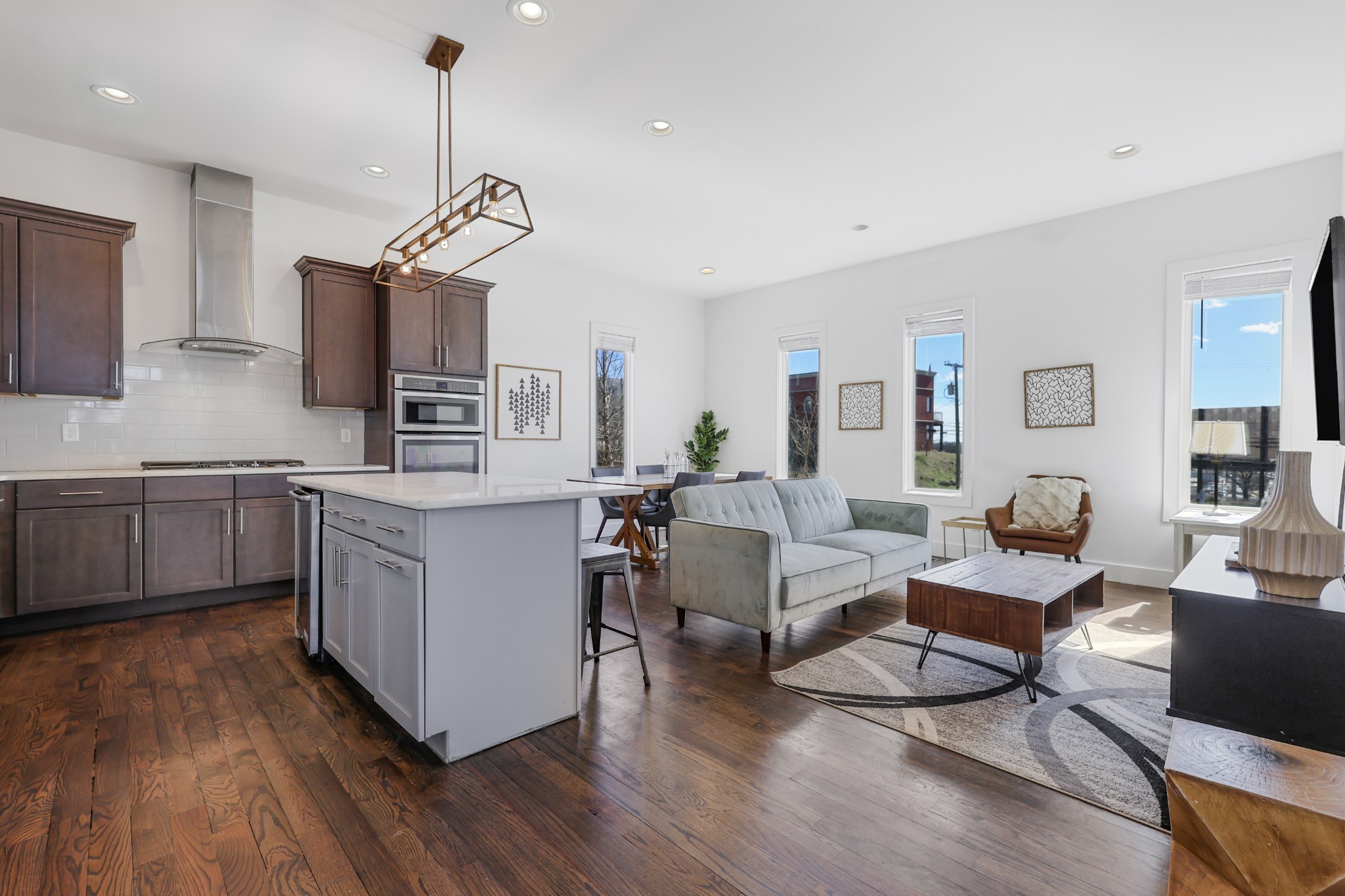 1081 Whites Creek Pike