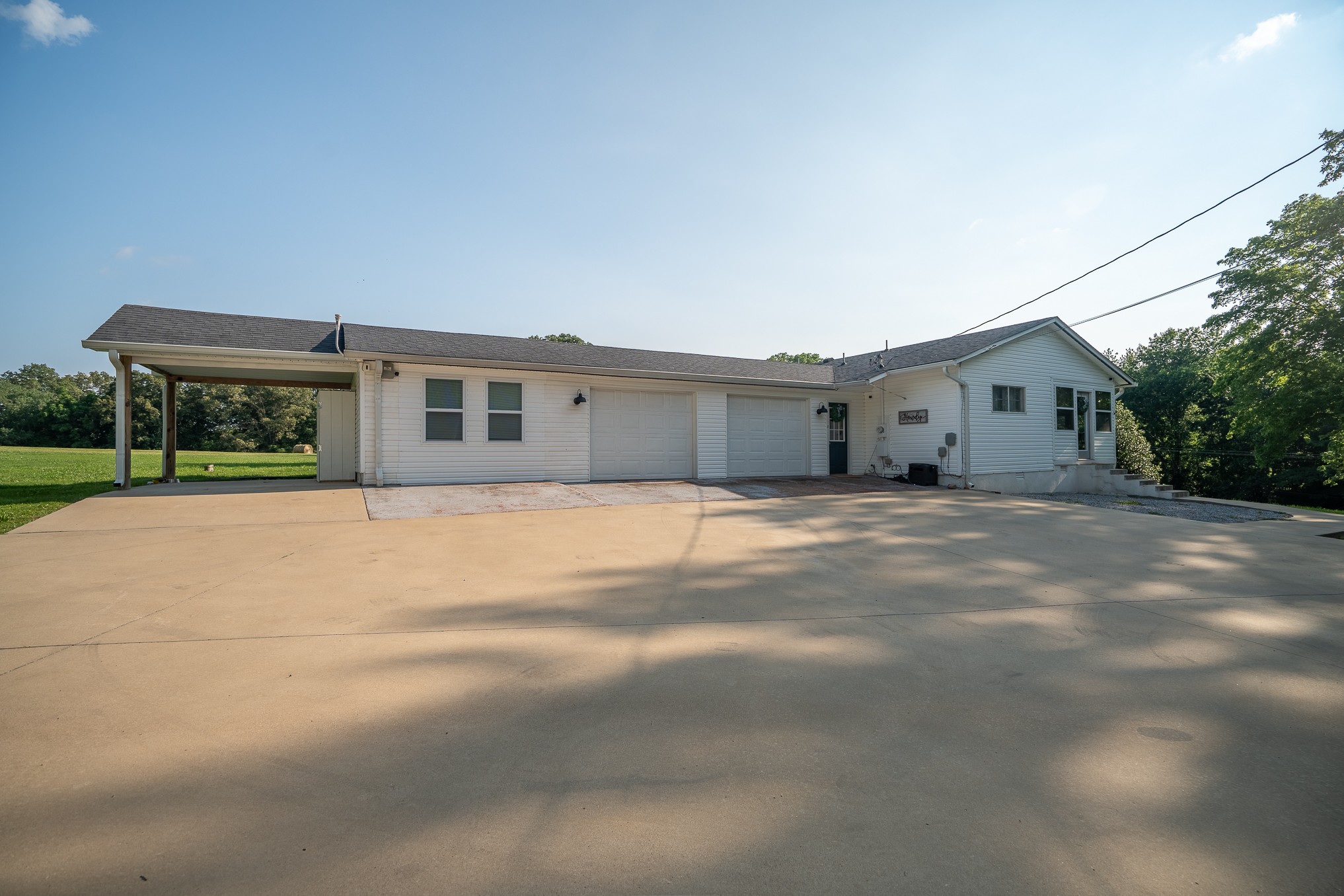 876 W Point Rd
