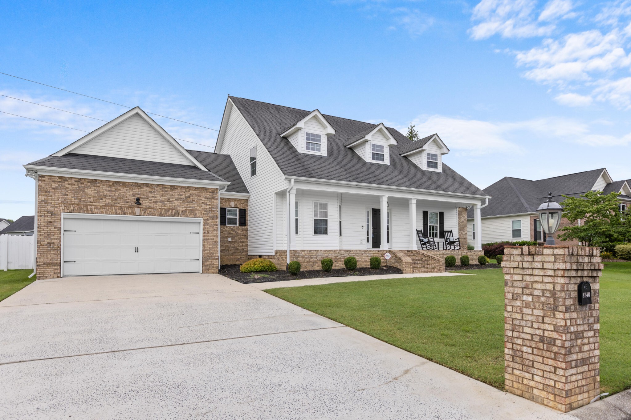 8746 Streamside Drive