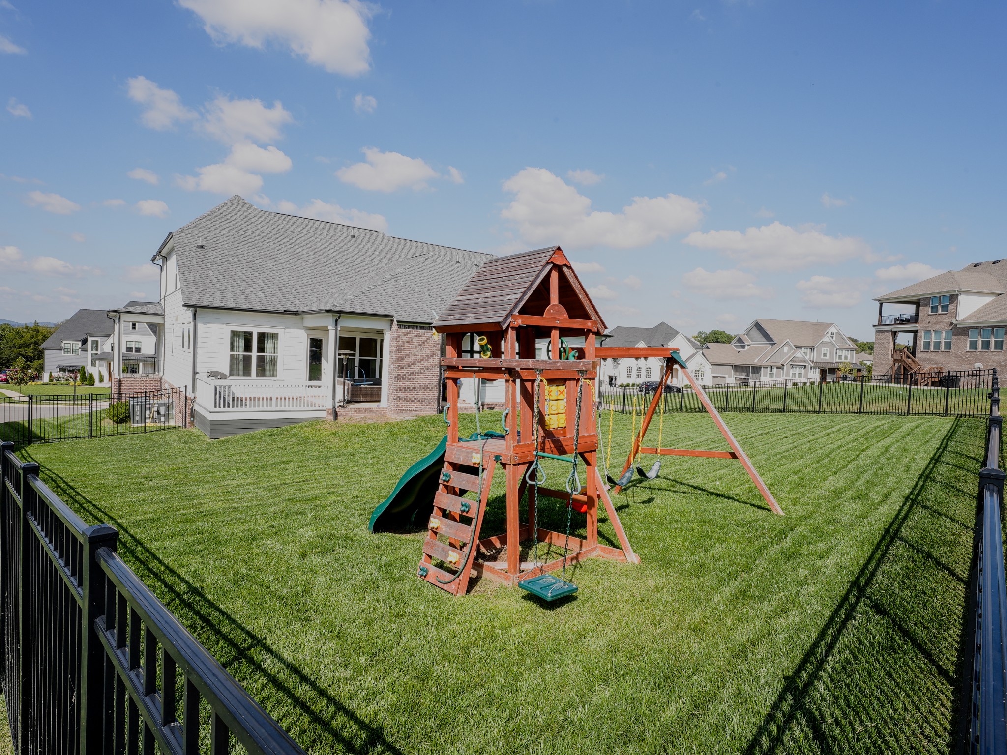 1109 Angela Ann Ct