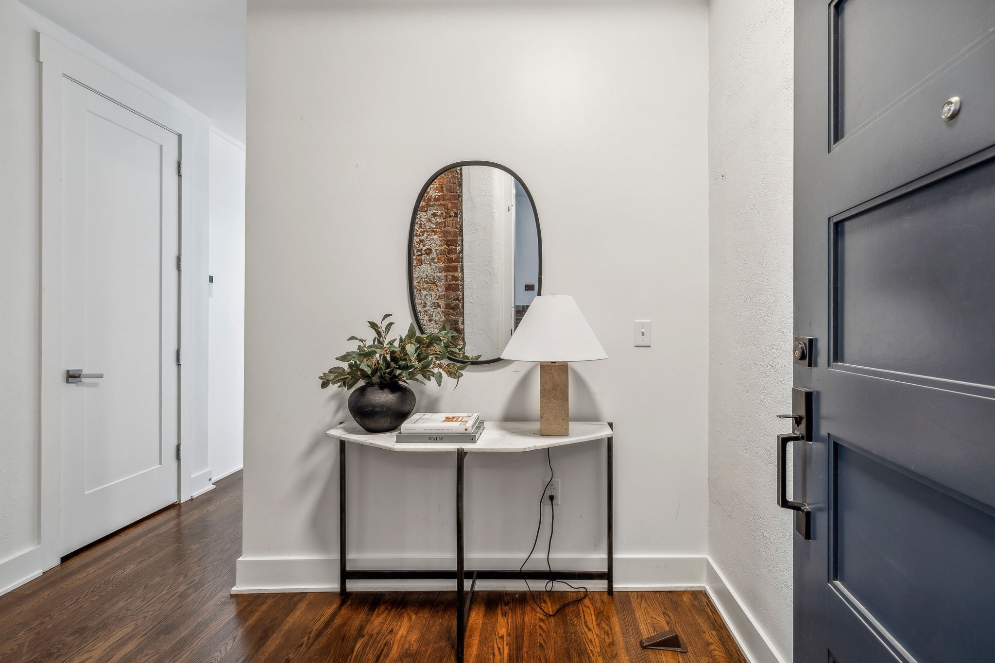601 Madison St 102