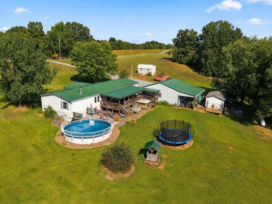 444 W GEORGE DURHAM RD, WESTMORELAND, TN 37186 - Image c13229ba19498f1e11e48b8a3a4a3fee/3900711241