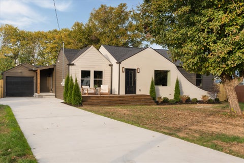 Photo of 1963 Gatlin Dr, Nashville, TN 37210 (MLS # 3628673)