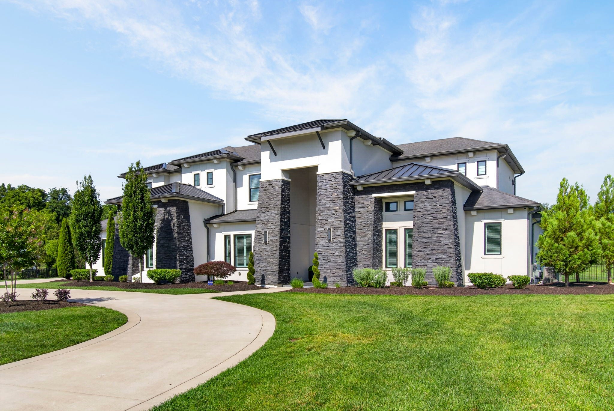 1297 Broad Oaks Dr