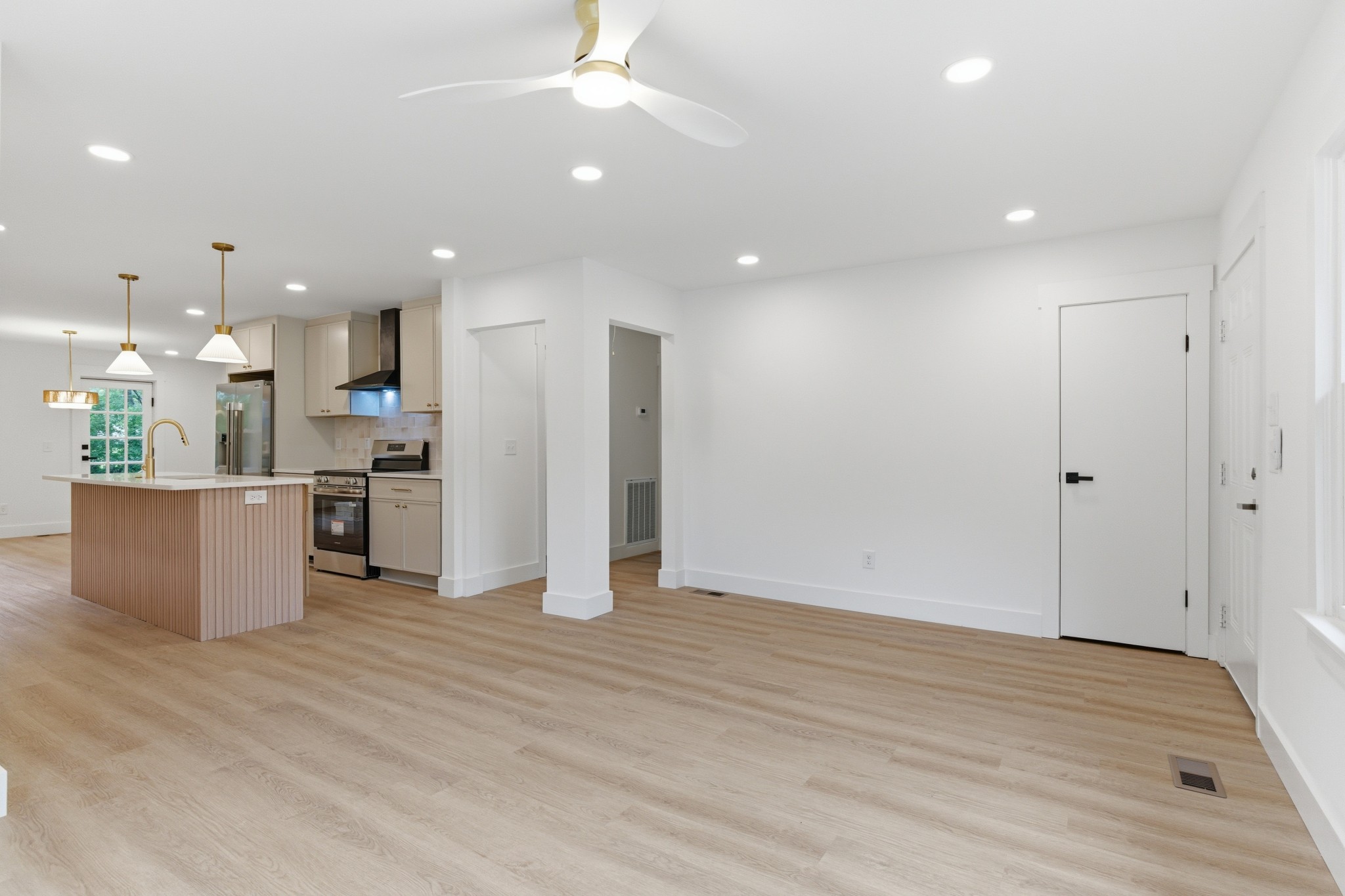 212 Nokes Dr