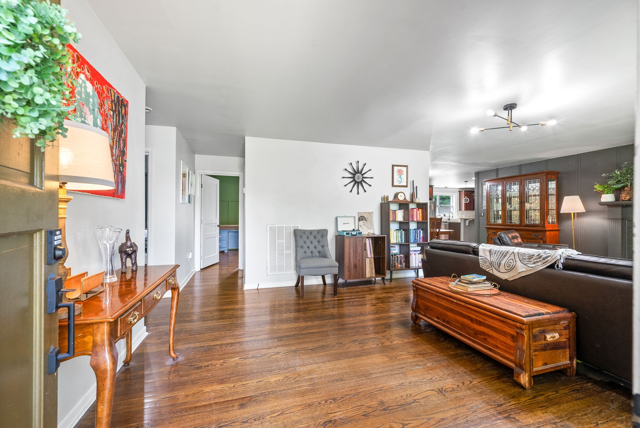 1207 Trotwood Ave