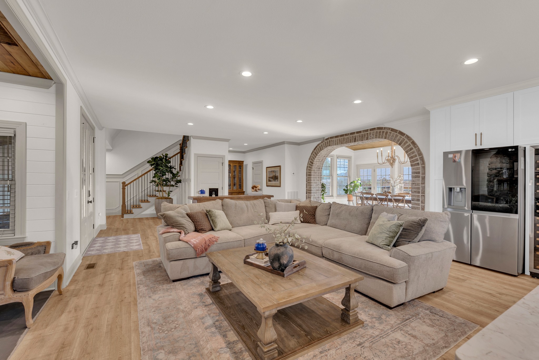 309 Cleveland Ave W