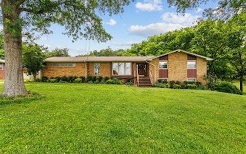 609 Angela Cir Goodlettsville TN 37072