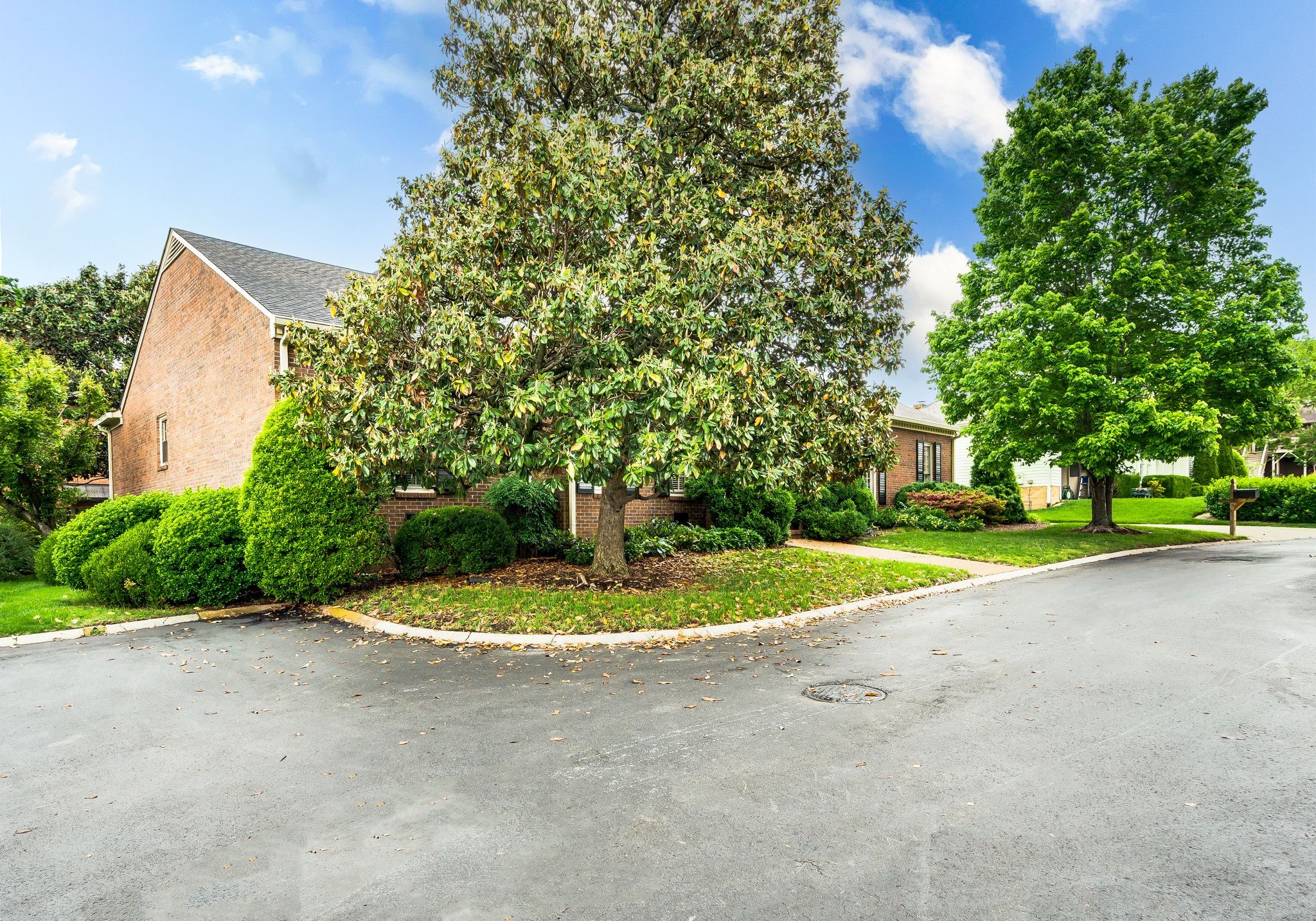 2105 Hobbs Ct