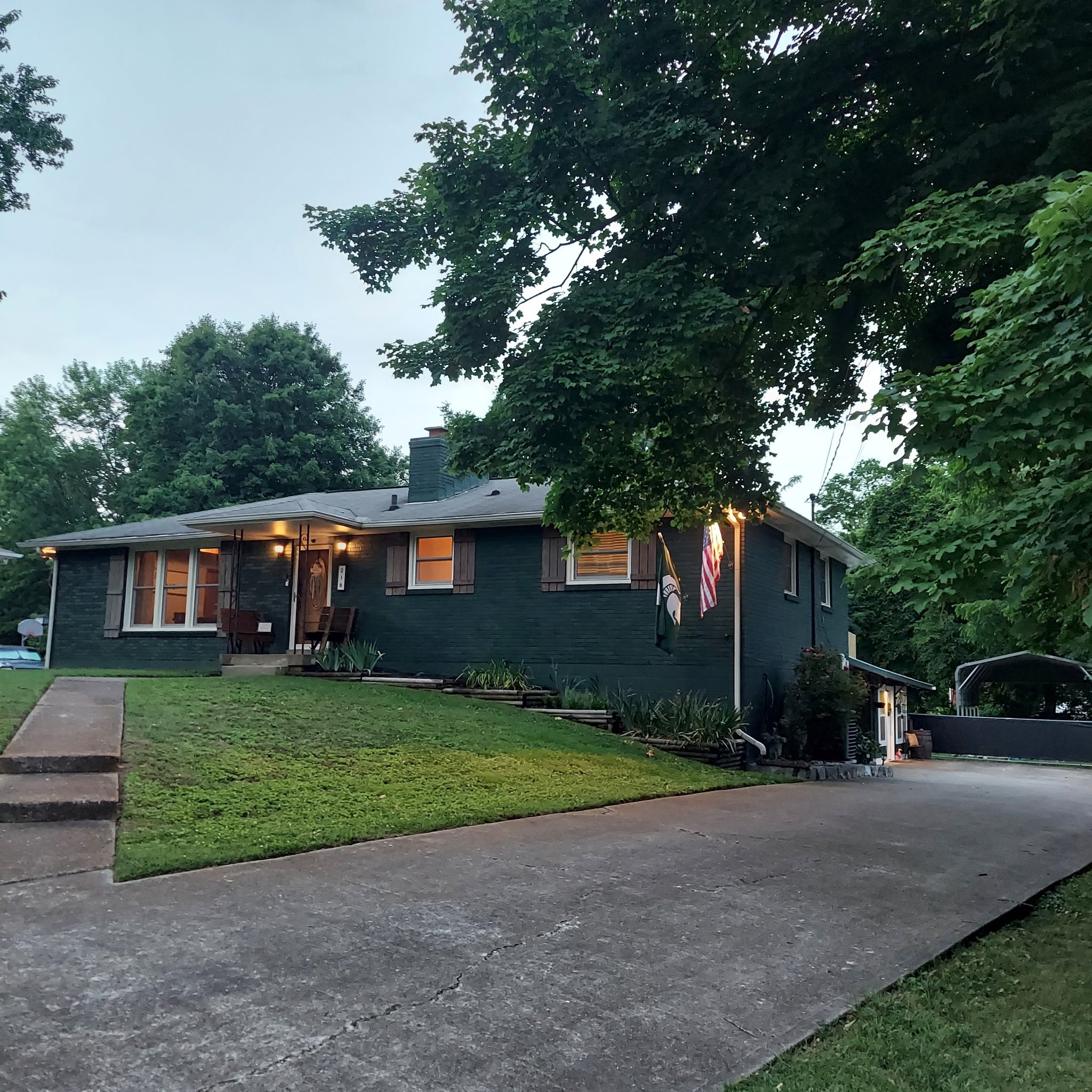 216 Roberta Dr