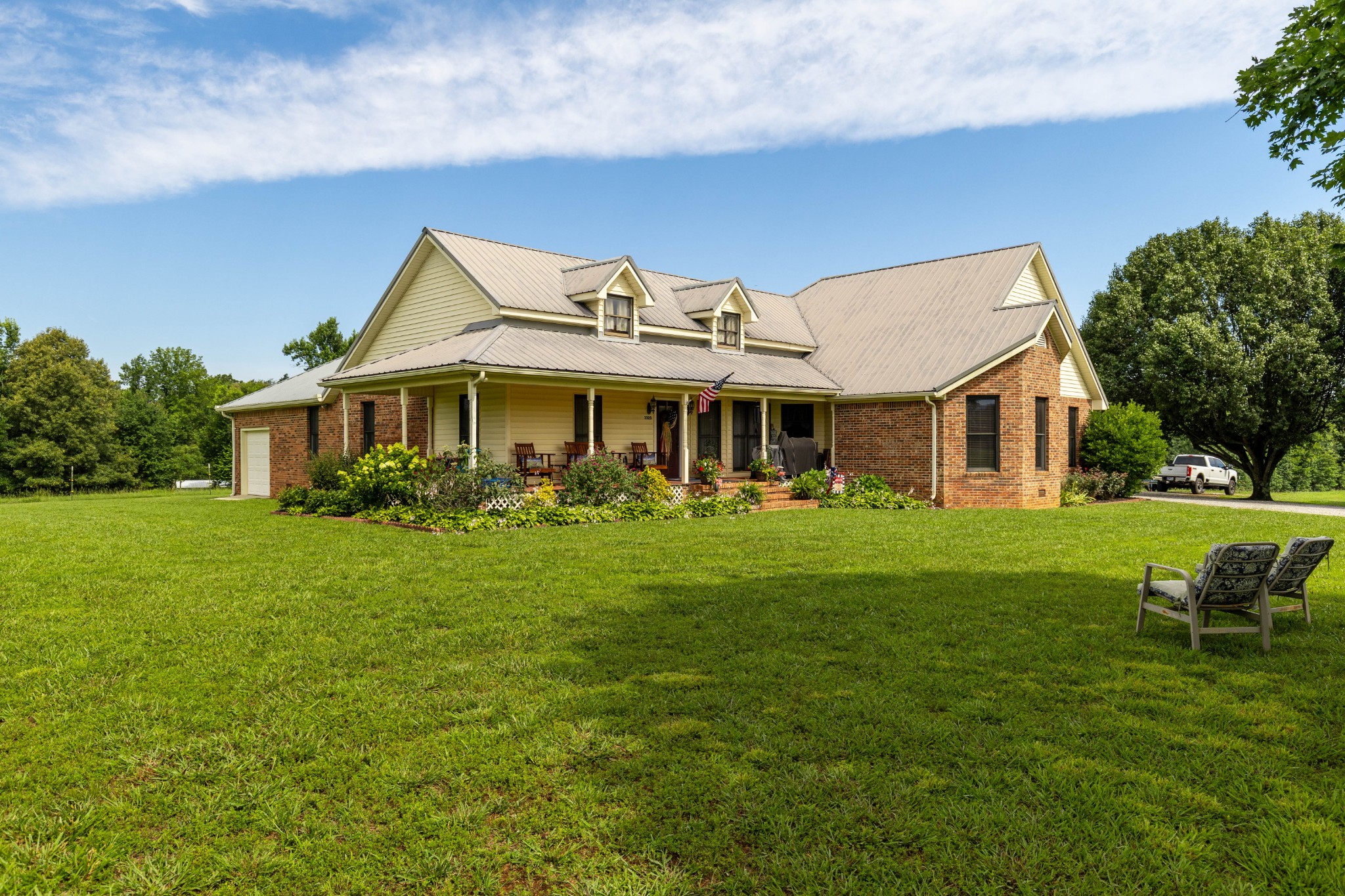 2325 Old Well Rd