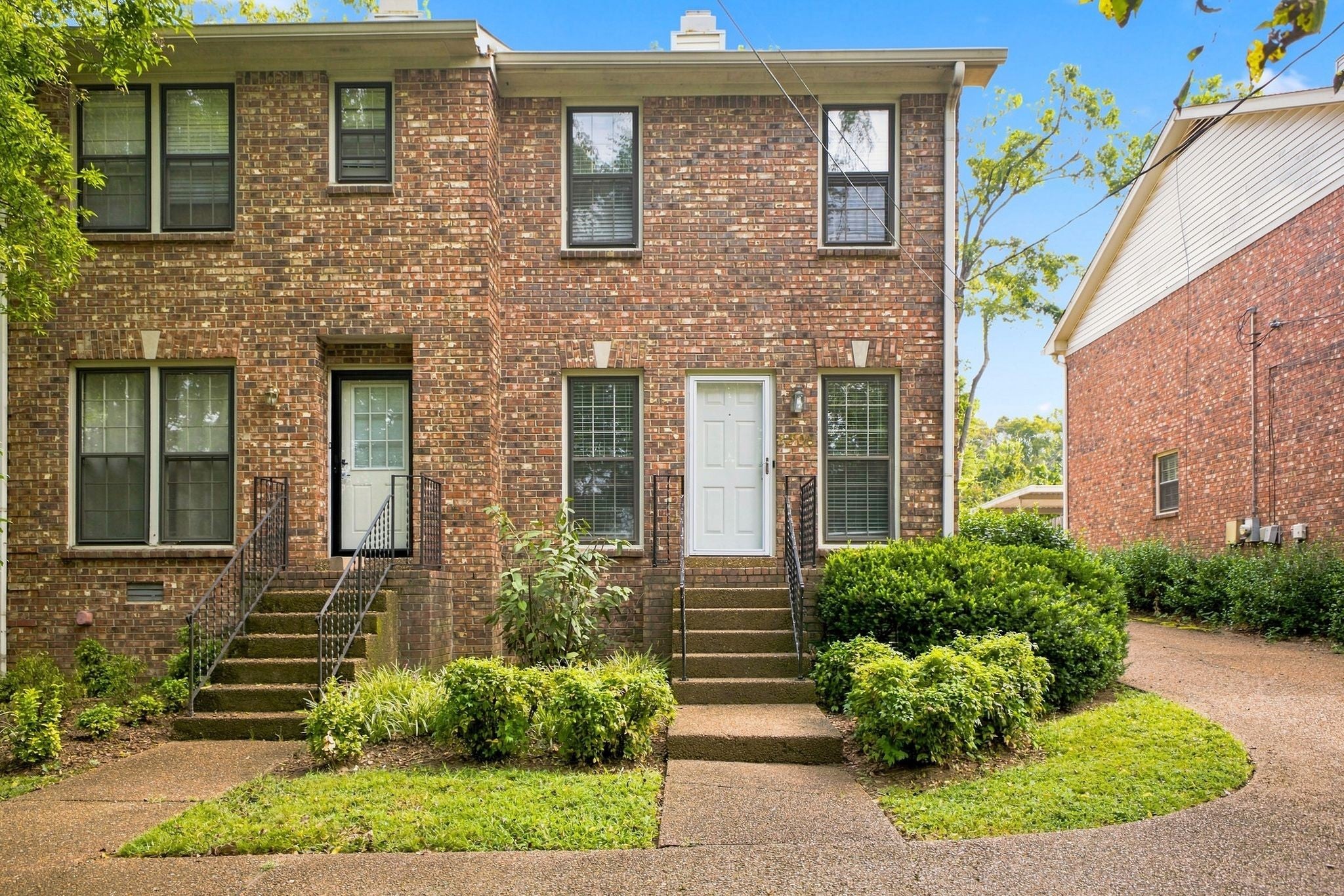 2-bed listing at 2308 Sharondale Drive, Nashville