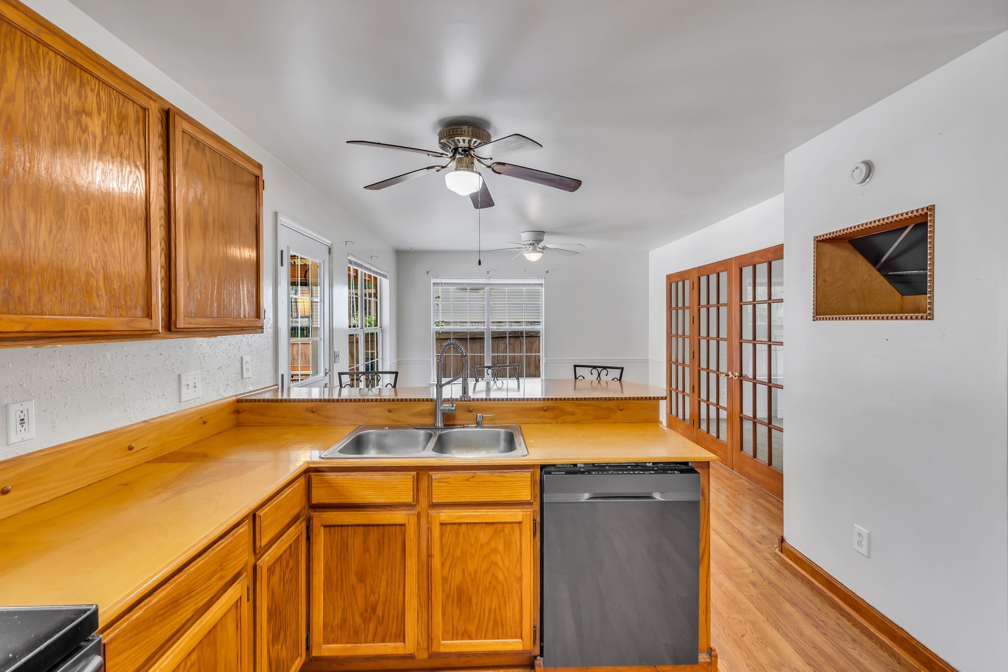 1510 Walnut Hills Dr