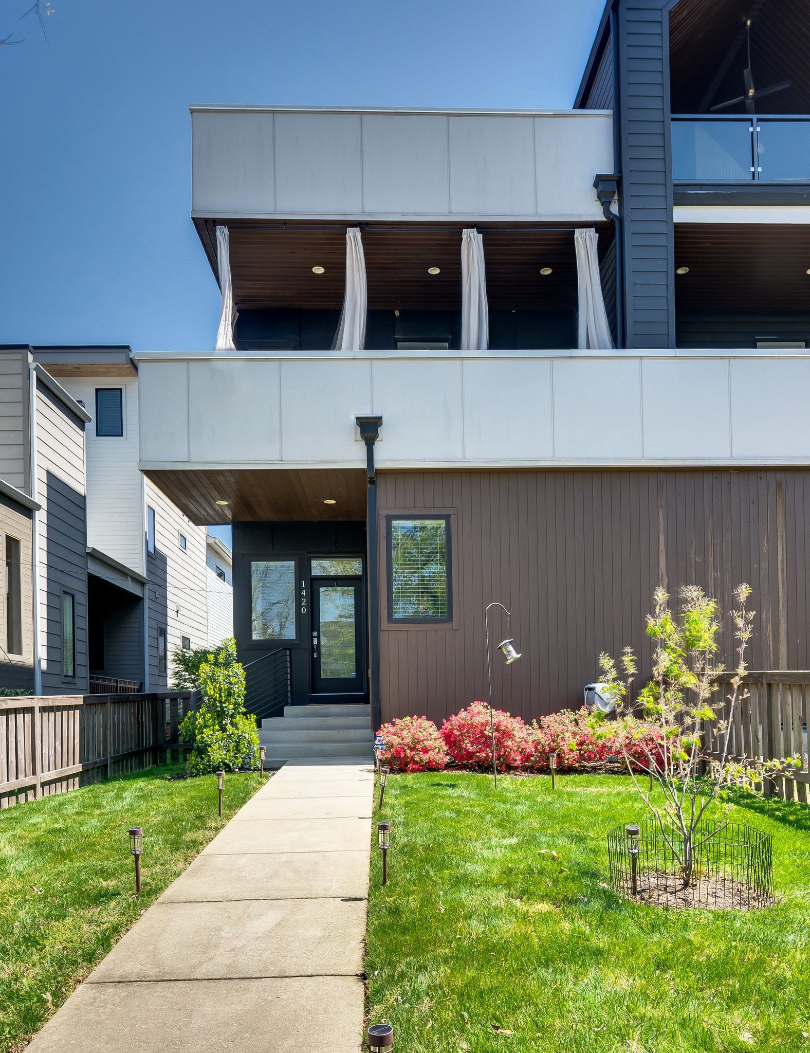 1420 15th Ave S