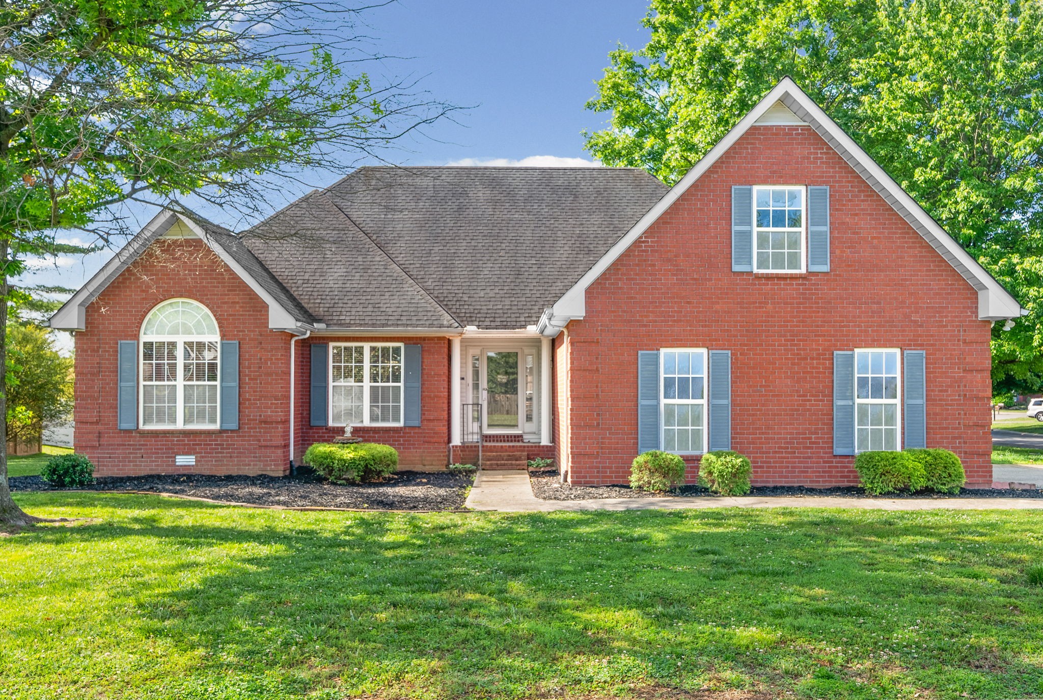 502 Forrest Pointe Dr