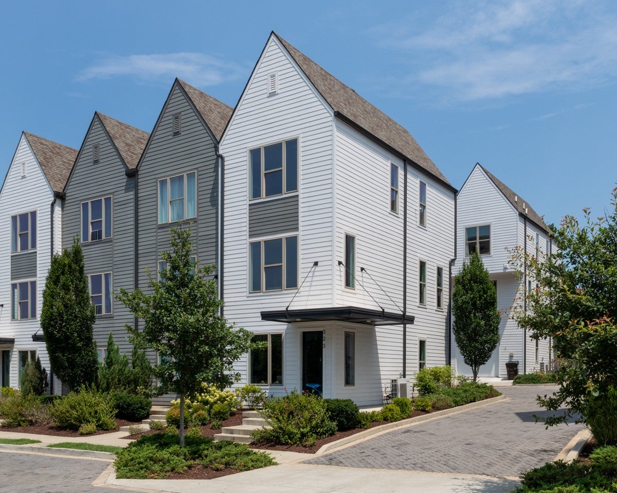2-bed listing at 323 East Village Ln, Nashville