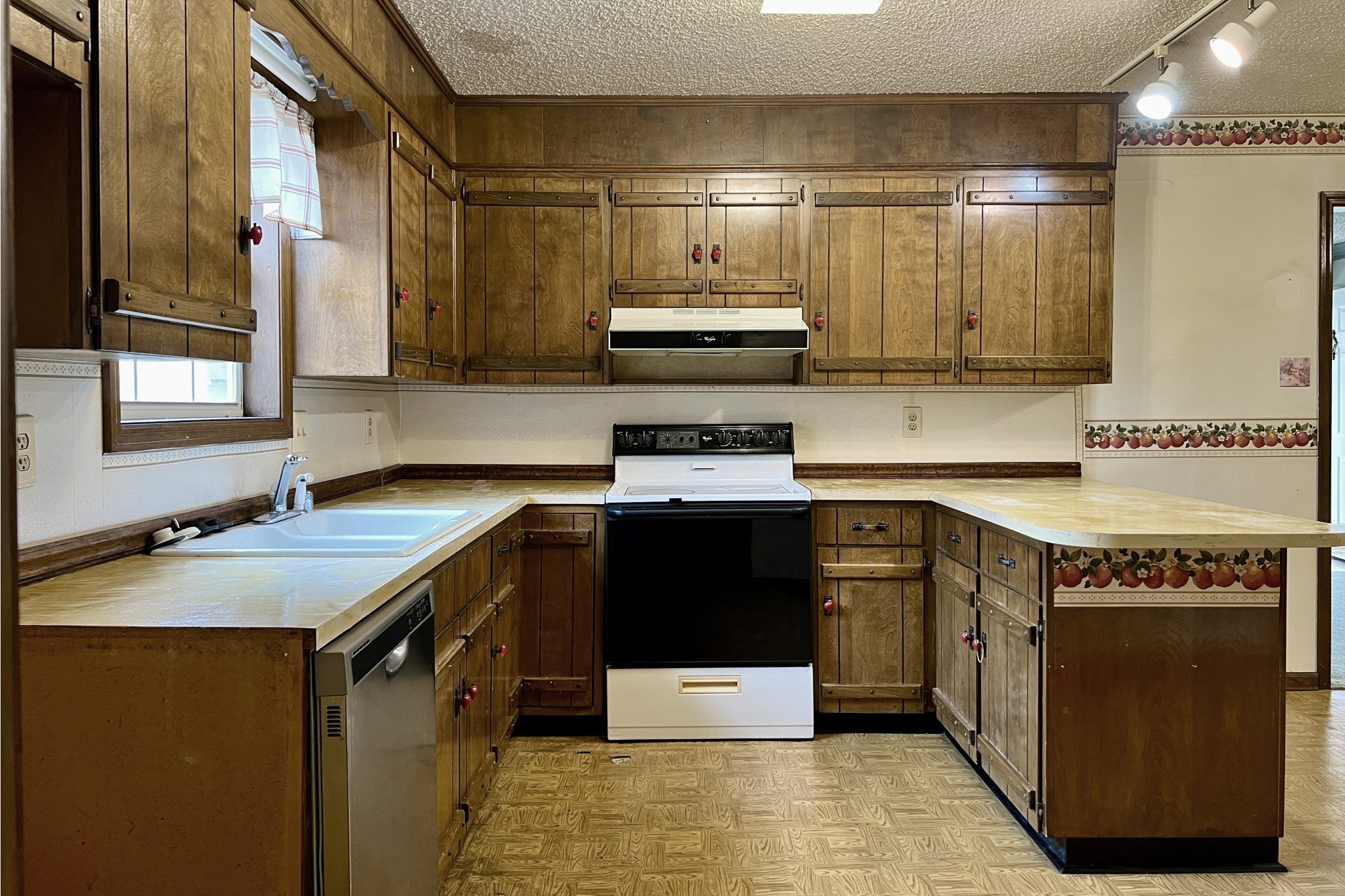 207 Spence Ln